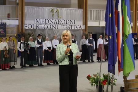 11. MEDNARODNI FOLKLORNI FESTIVAL RAKEK 66 FOTO LJUBO VUKELIČ